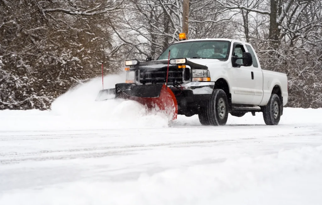 commercialsnowplowing 1 1920w